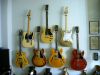 Gitarrenwand_250307.JPG